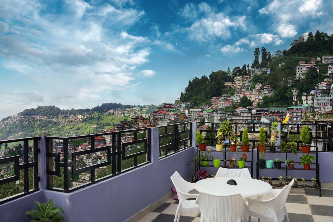 Hotel Hill Queen Near Sherpa Gumba Darjeeling Mall 5 Min Couple Friendly Exterior photo