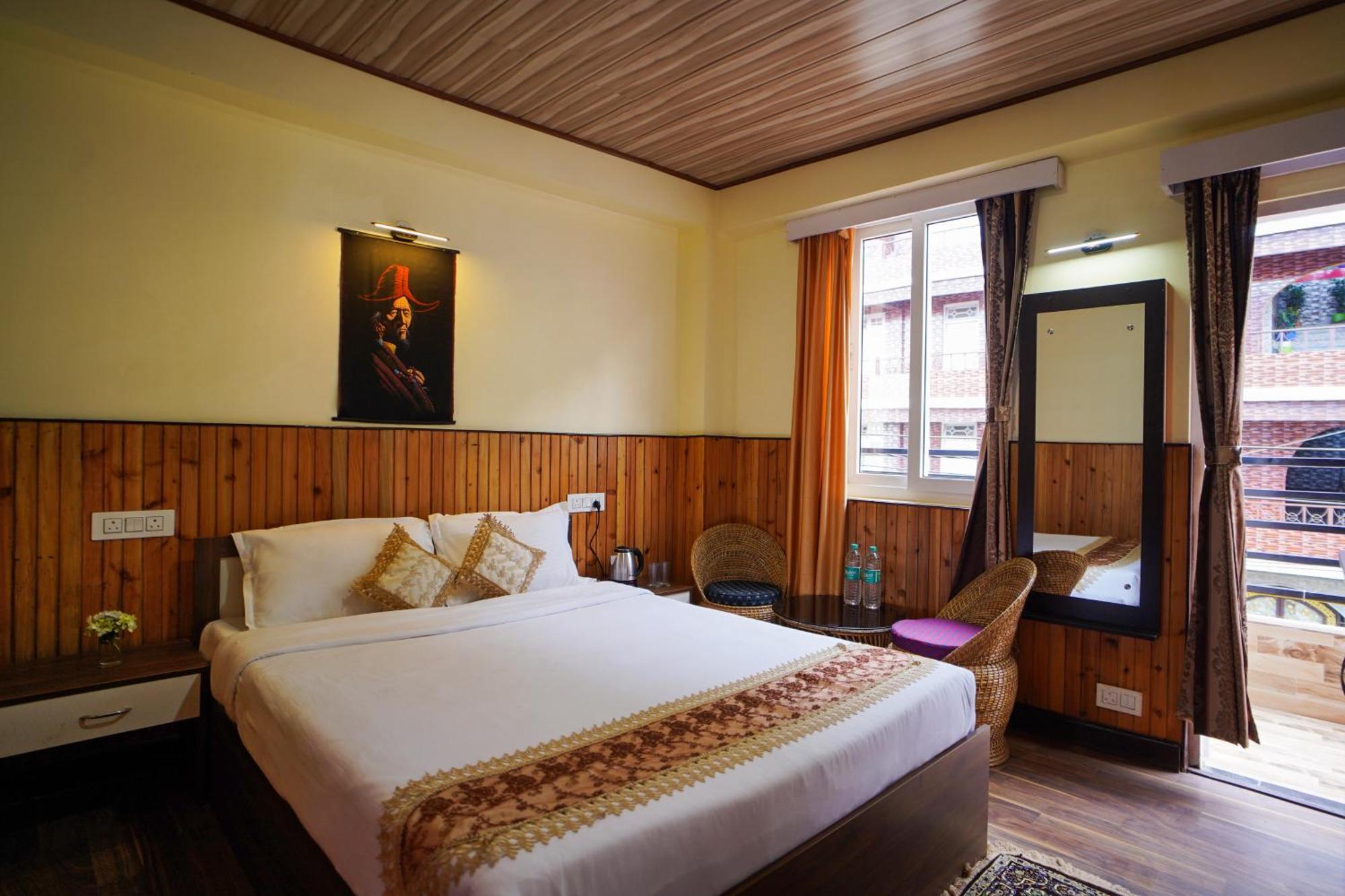 Hotel Hill Queen Near Sherpa Gumba Darjeeling Mall 5 Min Couple Friendly Exterior photo